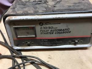 lot 256 image: Battery Chargers