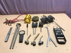 lot 320 image: Everything on Table