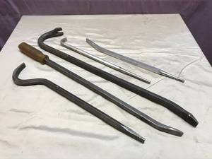 lot 330 image: Pry Bars