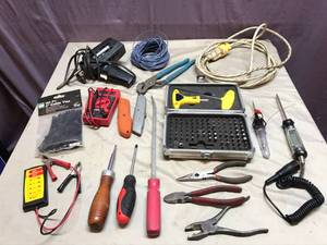 lot 344 image: Everything on Table