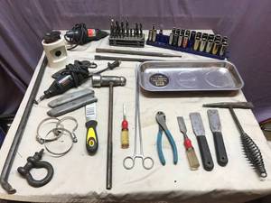 lot 376 image: Everything on Table