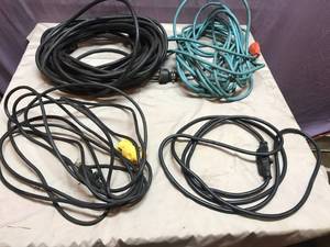 lot 379 image: Extension Cords