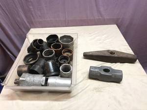 lot 381 image: Everything on Table