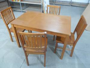 lot 3 image: alcove 5-Pc. Rectangular Dining Set - Chestnut