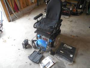 lot 15 image: Quantum Q6 Edge Power Wheelchair