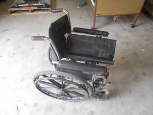 lot 22 image: WHEEL CHAIR