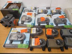 lot 31 image: garden hose water timer lot