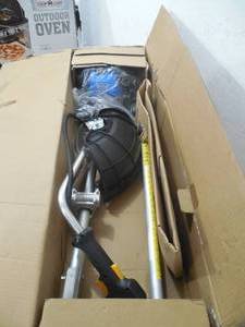 lot 54 image: Blue Max 2-in-1 Gas Brush CutterString Trimmer