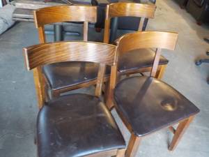 Set of 4 Chairs...