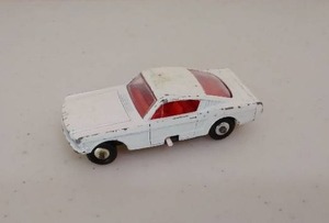 lot 27 image: Lesney Matchbox Series No 8 Mustang