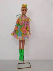 lot 66 image: Vintage 1966 Mattel Barbie Doll