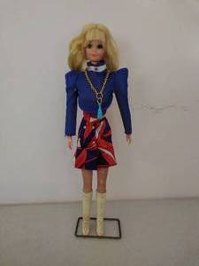 lot 132 image: Vintage 1968 Mattel Barbie Doll