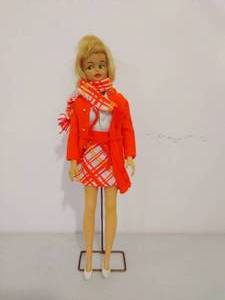 lot 159 image: Vintage 1956 Ideal Doll