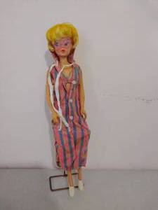 lot 155 image: Vintage 1965 Ideal Doll