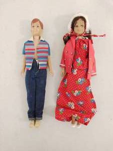 lot 164 image: Pair of Vintage 1963 Mattel Dolls