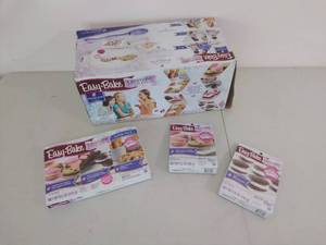 lot 185 image: NOIB Easy Bake Oven with Accessories
