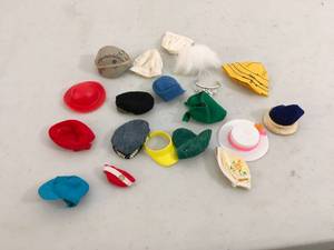lot 127 image: Lot of Vintage Doll Hats