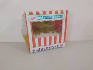 lot 174 image: Vintage 1965 Mattel Tutti Ice Cream Stand