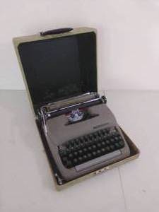lot 177 image: Vintage Smith-Corona Typewriter