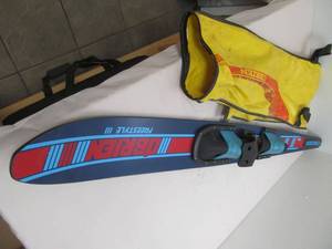 Water skis