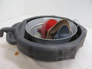 oil pans, funnels