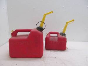 Gas containers