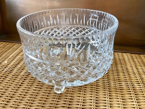 lot 15 image: Beautiful Cut Glass Footed Bowl