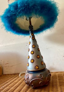 lot 20 image: Fun lamp