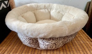 lot 34 image: Puppy Paradise Lot