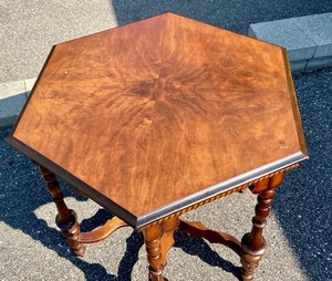 lot 22 image: Lovely Antique Solid Wood Hexagon Entry Table