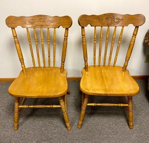 lot 44 image: Pair of Ornate Wood Dining Chairs