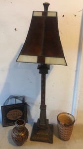 lot 71 image: Home Decor Lot