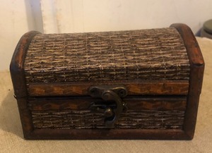 lot 73 image: Three Decorative Boxes