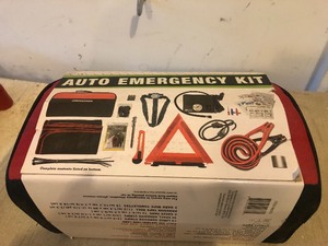 lot 72 image: Auto Emergency kit