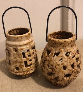 lot 82 image: Home Decor