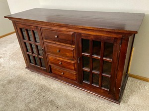 lot 123 image: Gorgeous Wood Buffet w Glass Cabinet Doors