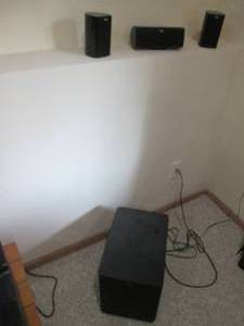 lot 9 image: Klipsch Speakers & Subwoofer See P...
