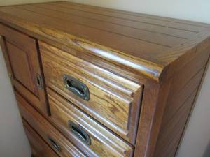 lot 11 image: 5 Drawer Dresser 36X18X48 Excel...