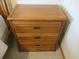 lot 12 image: 3 Drawer Dresser 28.5X18X29.5 E...