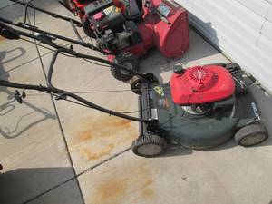 lot 57 image: Craftsman Power Gear Drive 22 Hond...