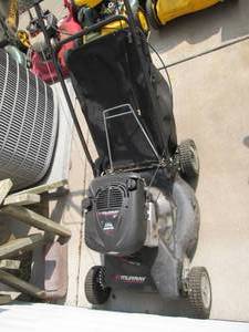 lot 58 image: Murray 6.25HP Quantum 22 Lawnmower...