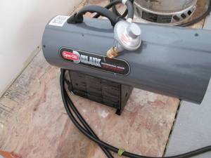 lot 81 image: DynaGlo Delux 30,000-60,000 BTU Por...