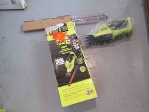 lot 101 image: Ryobi One 18V Cordless Shear Shrubb...