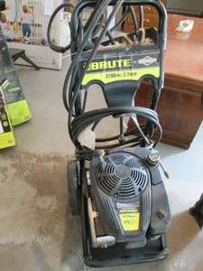 lot 107 image: Brute By Briggs & Stratton Professi...