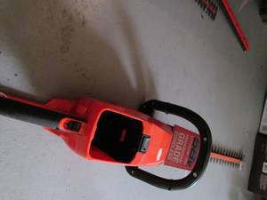 lot 116 image: Echo Brushless 58V Trimmer No Batt...