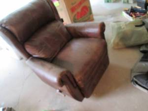 lot 130 image: Leather Recliner Chair ...