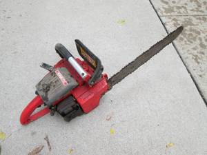 lot 160 image: Homelite Super XL Chainsaw...
