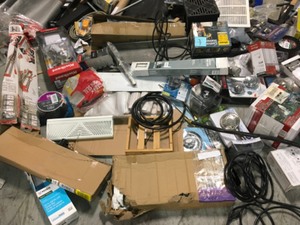 Mixed lot of houseware plumbingbathroom items, mailboxes, door thresholds and more see pictures