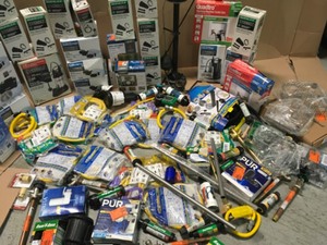 PALLET WITH MIXED PLUMBING ITEMS EVERVILT PUMPS, HOSES AND MORE CUSTOMER RETURNS SEE PICTURES