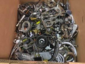 Assorted Gaylord with Moen products See pics